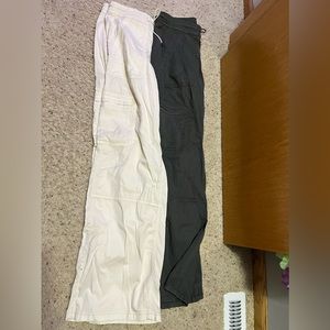 Woman American eagle cargo pant